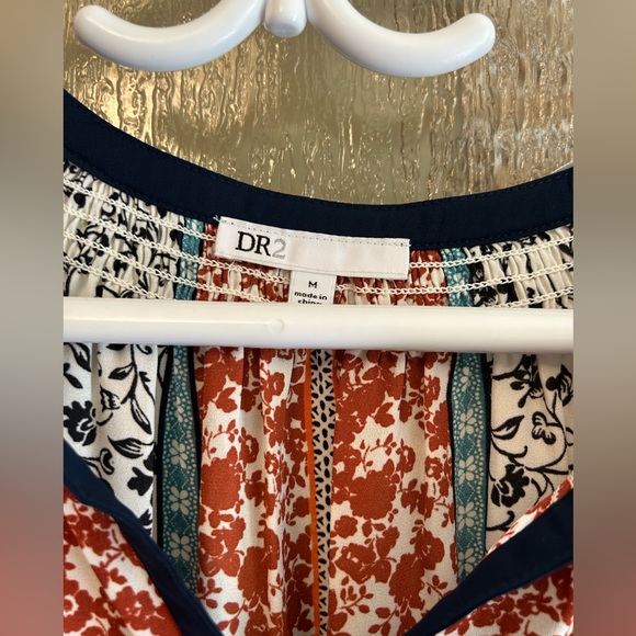 DR2 Floral Blouse - Picture 4 of 5